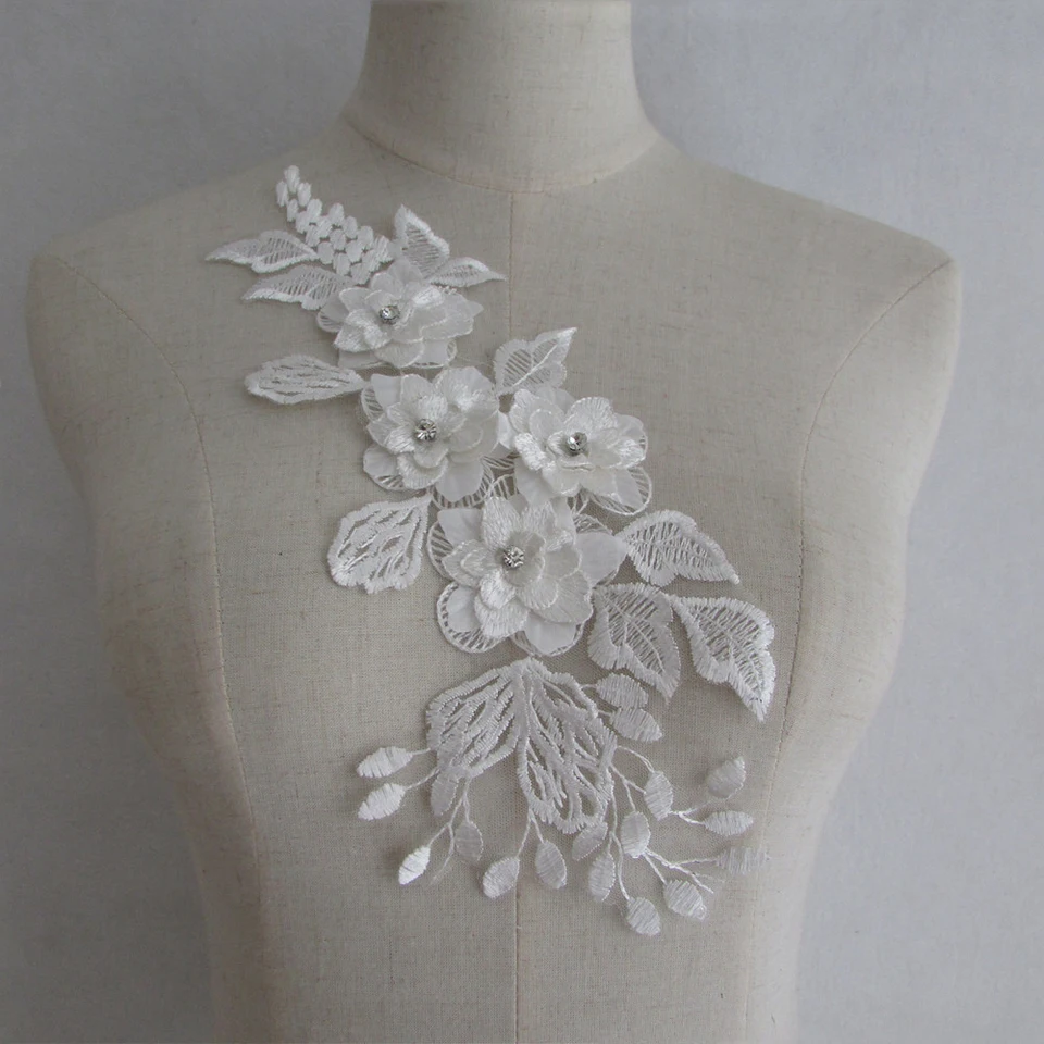 Biela krásna výšivka kvetina Venise Lace Applique Trim Lace Lace Golier Tkanina šijací dodávky remeselnícke dekorácie kvetina