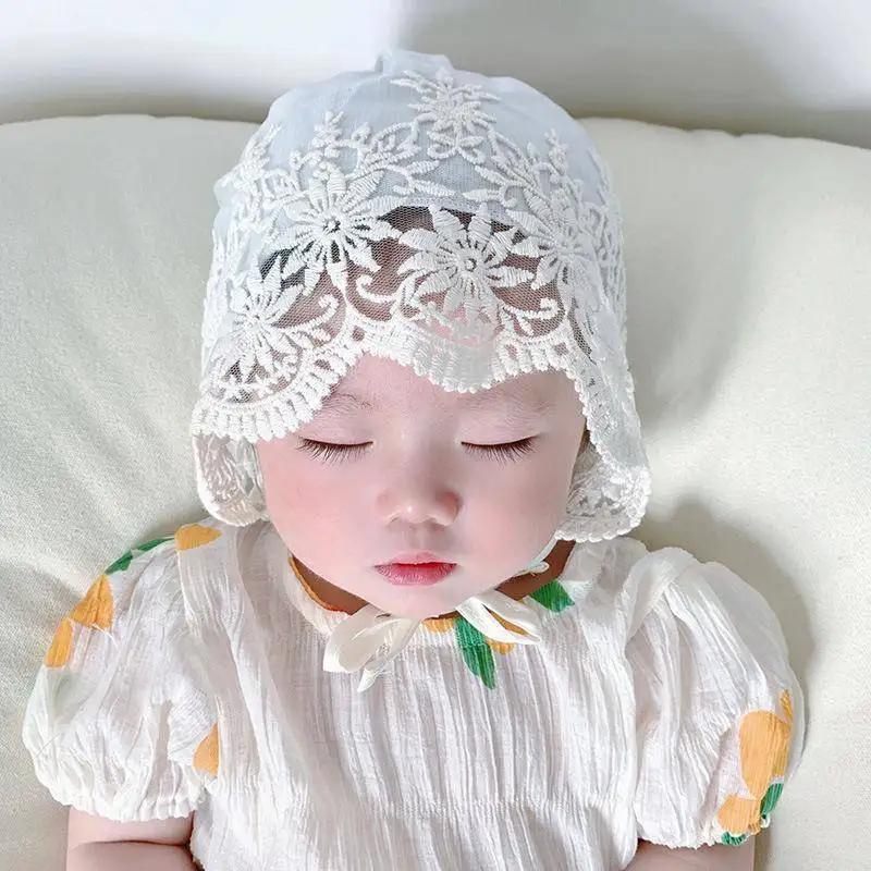 Biela čipka Baby Sunshade Cap hlava kvetina vyšívaná princezná girl court dojčenská klobúk Turban klobúk novorodenecká fotografia rekvizity