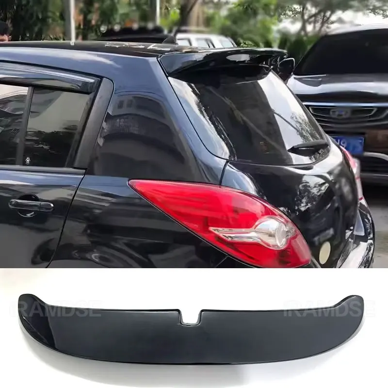 Biely chvost plutva pre spoiler Honda Tiida 2005 až 2015