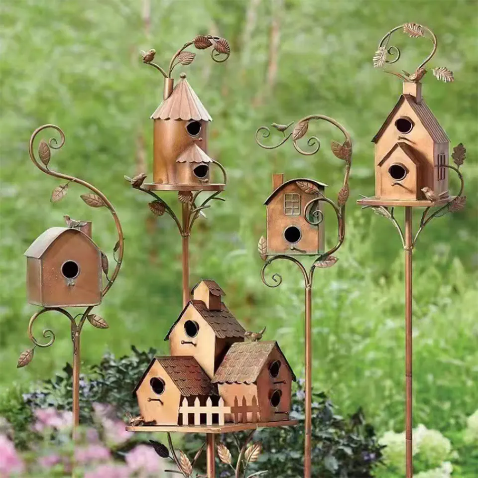 Birdhouse Garden Stakes Metal Bird House s pólom železo Art Courtyard vtáčie kŕmne vtáky pre vonkajšie záhradné dvorky dekorácia