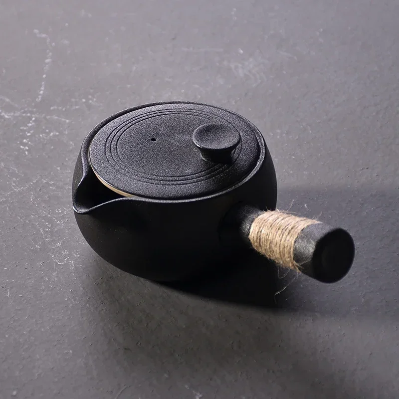 Black Crockery Ceramic Kyusu Čunka Čínsky čajový hrniec Direcware 500 ml