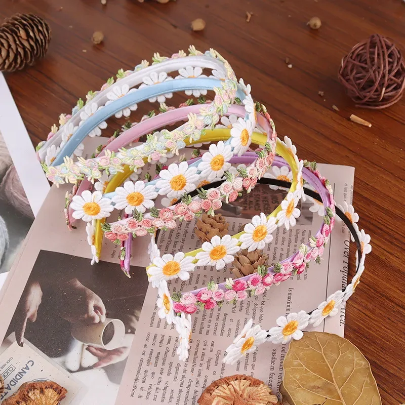 Boho Daisy Girls Headbands Farebné vyšívané kvetinové vlasy Sladké kvetinové vlasové obruče hlavy hlavy Kidsové doplnky