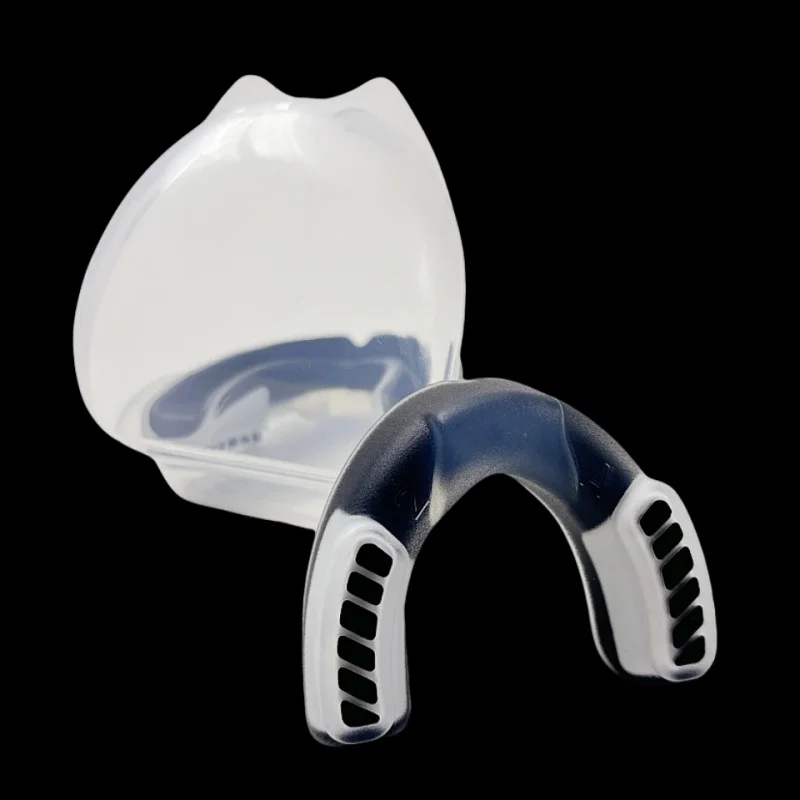 Bojový výcvik v ústach strážca Boxing Gum Shield Slim Fit pre dospelých športových šúrov na futbalové zápasové boxery Ochrana zubov