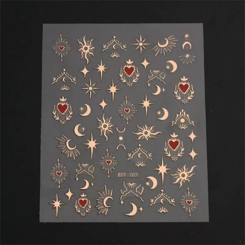 Bronzing srdcové nálepky pre nechty zlatý kúsok laserový motýľ hviezda Moon Moon Adhesive Sliders na nechty