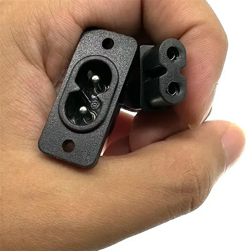 C8 MALS MUSE C7 SMENNÁ Plugová zásuvka vložená elektrická konektor 35 mm*15 mm AC 2,5A 5A 250V