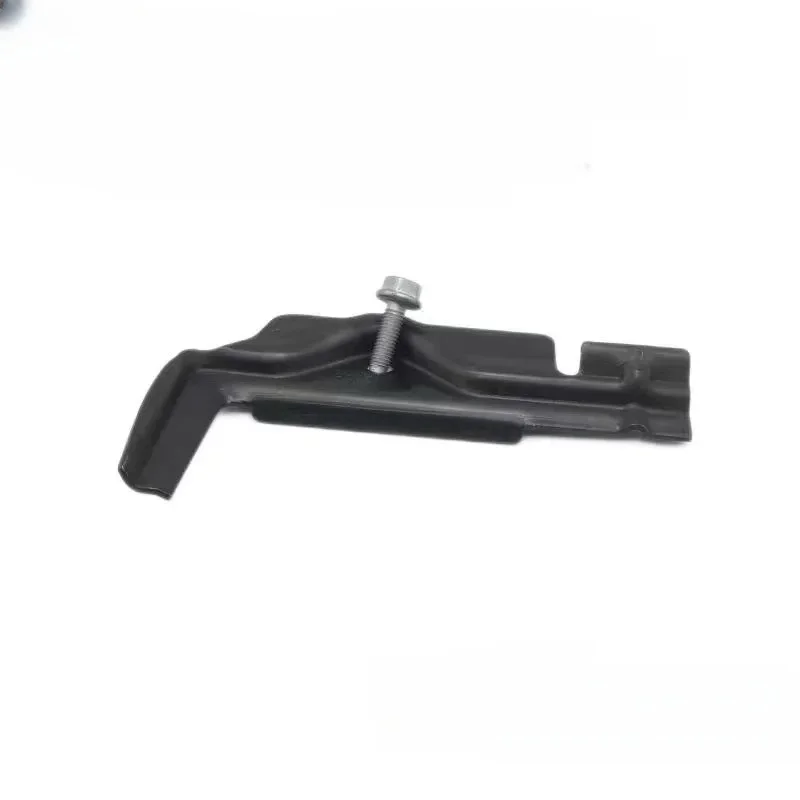 CAPNATEĽA DOWN CLAMP 5QD803219A PRE VW 2013- Golf 7 MK7 2018- Passat B8 2018 CC 2014- Audi A3 2015- Skota Octavia