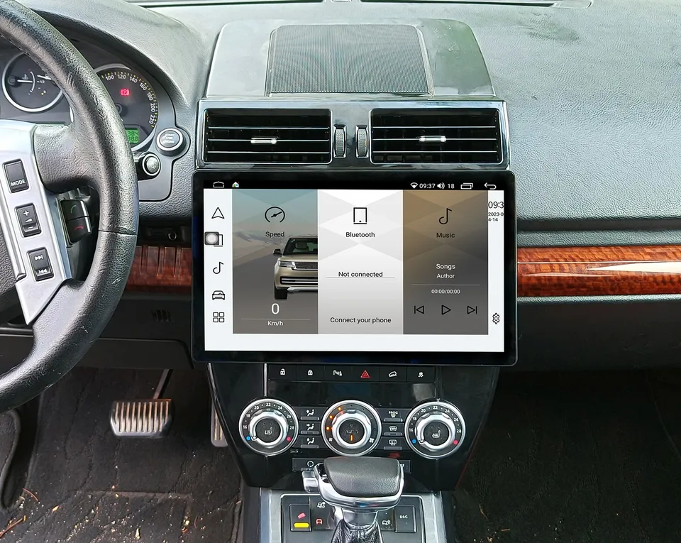 CarPlay 13,3 