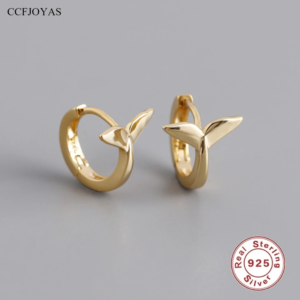 CCFOYAS Vysoko kvalitné 925 Sterling Silver Fishtail v tvare obruče v tvare obruče Európske a americké ženy módne náušnice