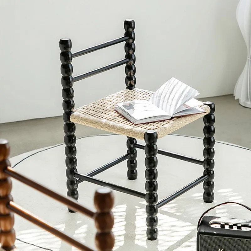 Celebrity BackRest Gourd Small Stool French Light Luxusné masívne drevo Dodávka Japonský dizajn retro lano spletená stolička