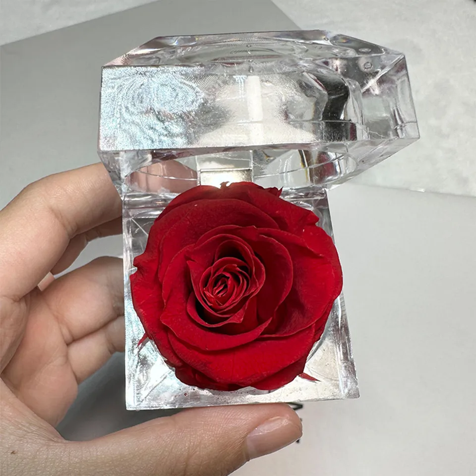 Chic Ring Držiteľ darčeková skrinka nikdy nezvratala ružovú akrylovú priehľadnú svadobnú balenie Žena šperky krabičky Rose Ring Container