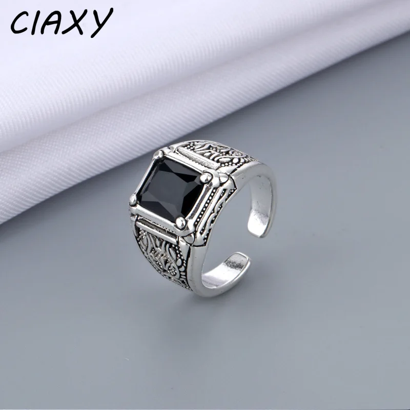 Ciaxy Vintage Black Square Crystal Fing Rings Pre unisex osobnosť nastaviteľný otvorený prsteň thajské strieborné šperky