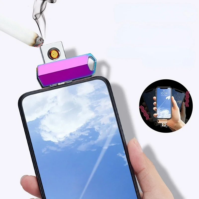Cigareta bez batérie typu C pripojená k zástrčke mobilného telefónu a hrajte mini lietadlá na palube mini Apple Android zapaľovač