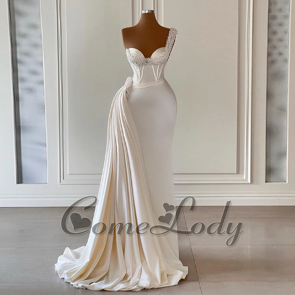 Comelody Očarujúce večerné šaty pre svadby korálky Pleat saténové puzdro One-Ramer Vestidos de Festa Prispôsobené