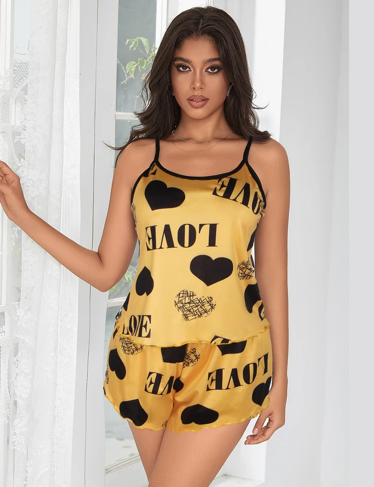 Comeondear Yellow Domáce opotrebovanie Tlač mlieka Silk Suspender Top + šortky Nočný súbor pyžama súpravy 2 kusy spánkové oblečenie Ženy