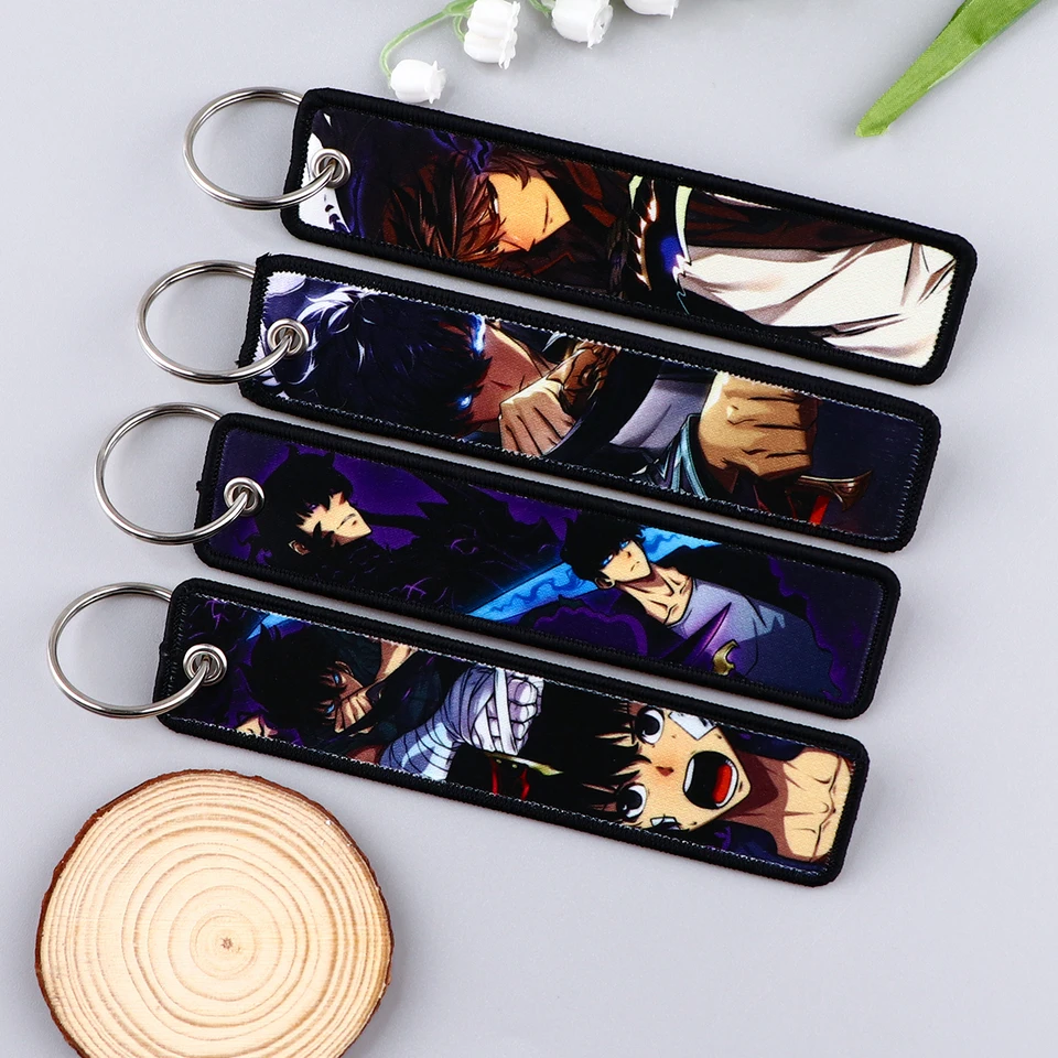 Cool japonský anime vyšívací kľúče fobs key značky motocykle automobily batoh chaveiro keychain pre priateľov módne kľúče darčeky
