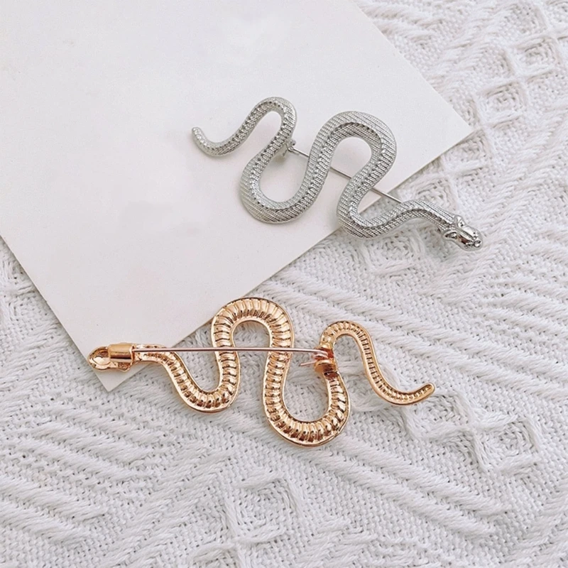 Cool Snake Brošor kovový odznak pinov múdrosti a odznaky šťastia pre čínsky festival Tradičné brošové oblečenie doplnky
