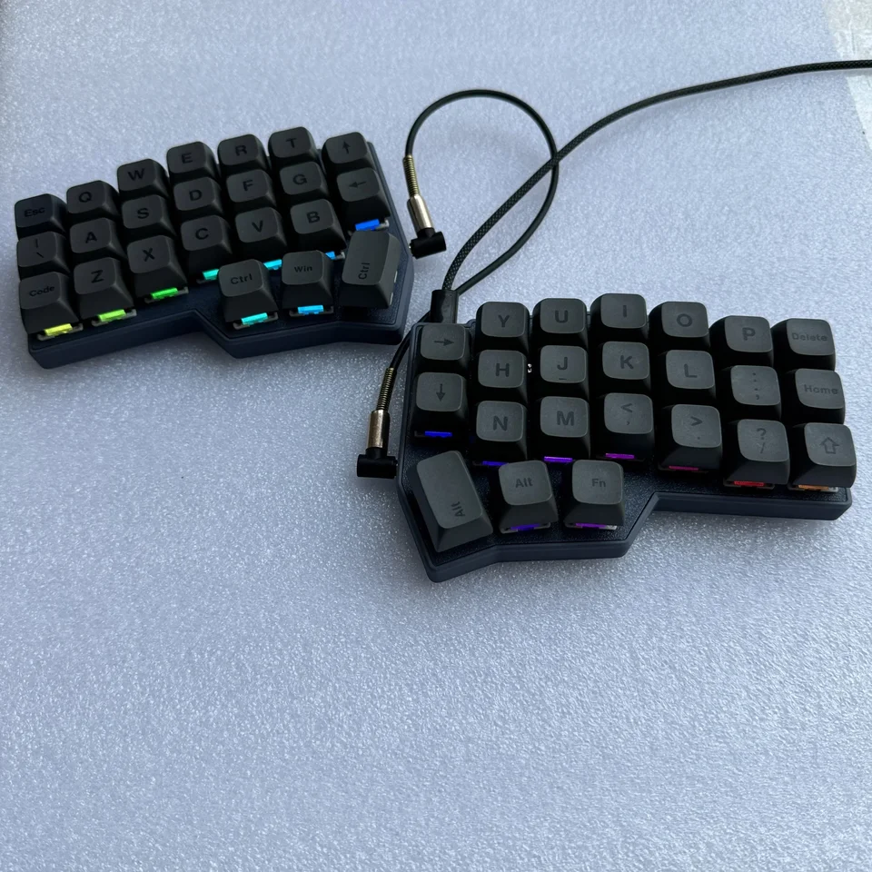 Corne V4 Split Keyboard Kit Custom Support Vial Wired RGB Hot Swap Ergonomická ľavá a pravá ruka Herné mechanické klávesnice