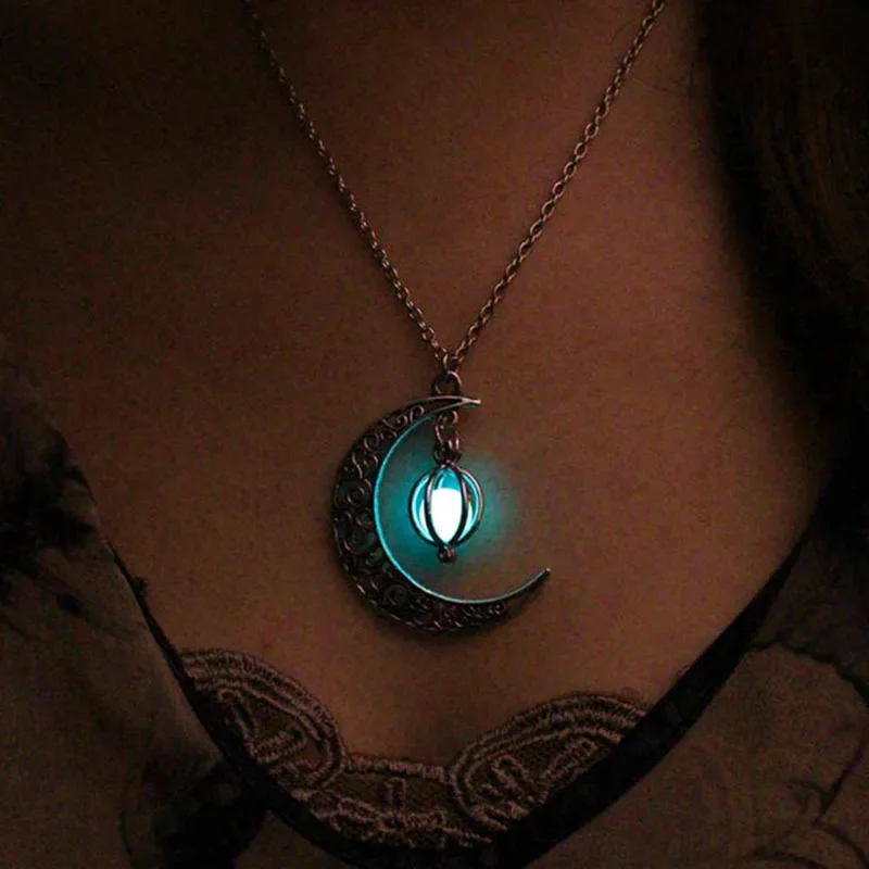 Crescent Moons prívesok náhrdelníky Lumináty v tmavom reťazci Moonstone náhrdelník žiariaci v noci Halloween Darčeky doplnky
