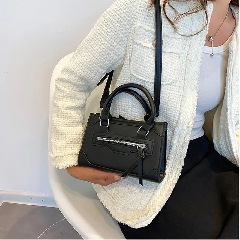 Crossbody taška pre ženy nové módne ležérne západný štýl kabelky ramená Jednoduchý textúra Messenger Malý štvorcový taška