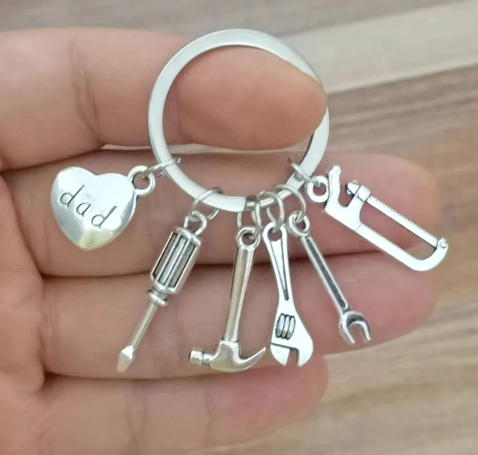 DAD KEYCHAIN ​​MECHANIKOVÝ KLYTAIN Deň otcov Darče