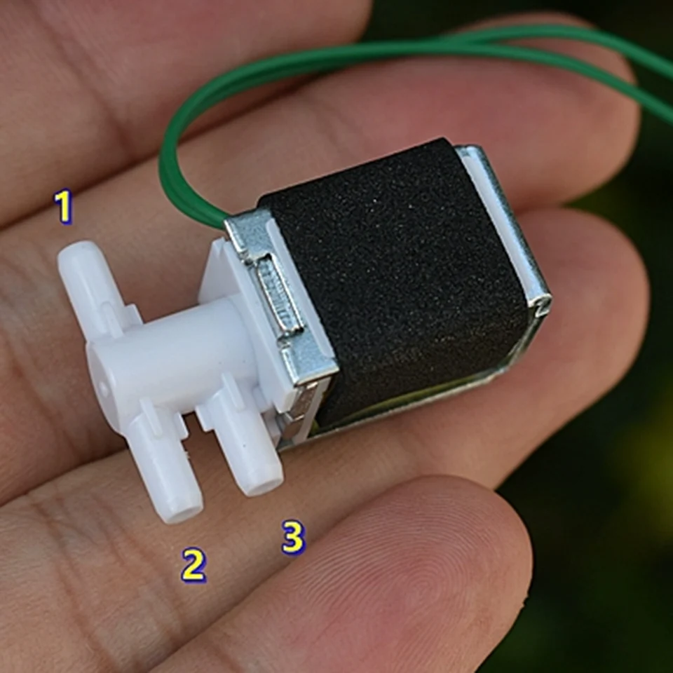 DC 9V-12V Trojcestný trojcestný elektrický solenoidný ventil N/O Elektromagnetický preventívny