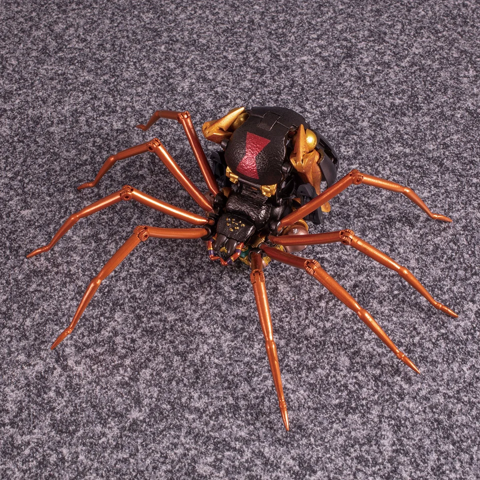 Deformácia Toy Warrior Beast Man Red Spider MP46 Black Widow MP-46 Model Box