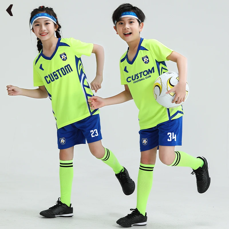 Detské futbalové futbalové dresy Nastavené prispôsobené uniformy futbalové súpravy s logom a číslami Prispôsobte pôvodné futbalové oblečenie 2333