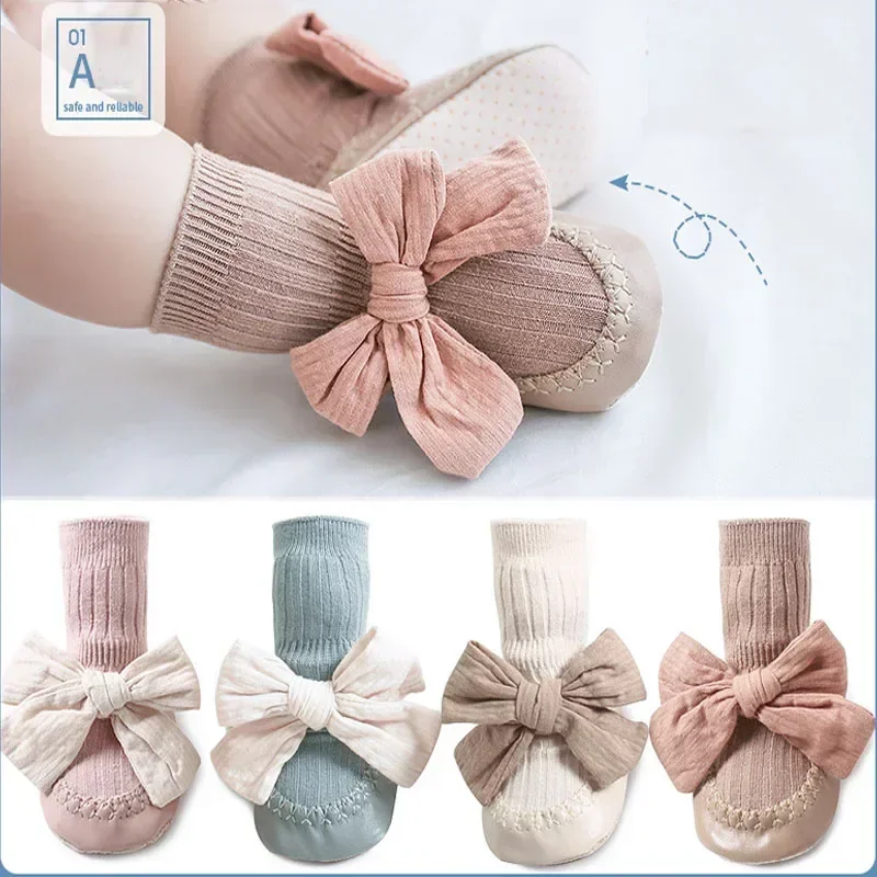 Detské ponožky topánky Dojčatá roztomilé karikatúry detské topánky Soft-nekĺzané detské podlahové tenisky Bebe topánky batoľa dievčatá prvý chodec