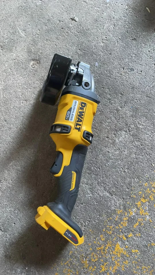 Dewalt DCG418N brúska xr flexVolt 60V max 125 mm 5-palcové telo iba z druhej ruky