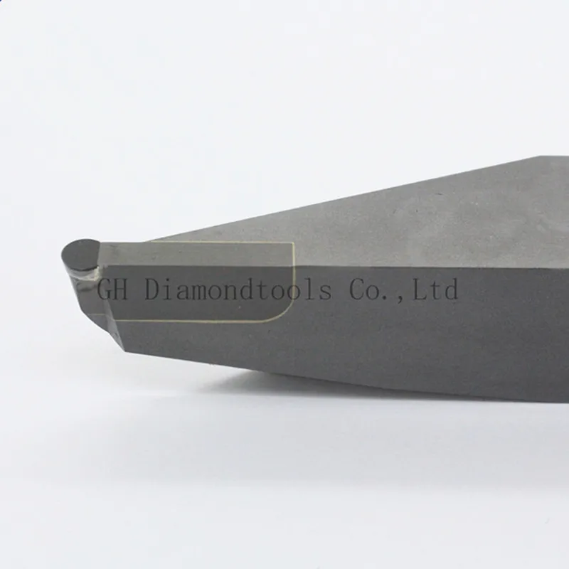 Diamond Tip Lathe Cutters Cutters Hliníkové koleso otáčanie nástroja PCD Karbidové dokončovacie náradie Veľkosť 20 alebo 25 mm x L150 mm x R3 Automotíva