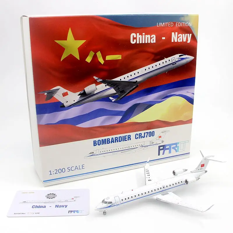 Diecast 1/200 v mierke čínske námorníctvo CRJ-700 Unikátne noviny lietadlá zliatiny Aircraft Model Airbus Collection Boutique Dekoration Gift