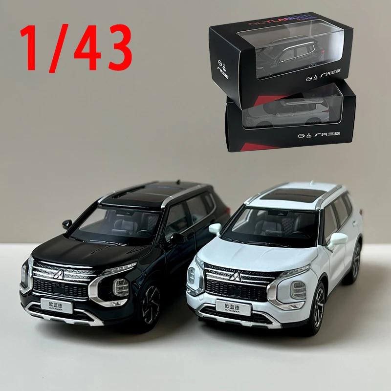 Diecast automobilový model 1/43 Mitle Mitsubishi Outlander 2023 SUV simulácia zliatiny zliatiny automobilu Collect Zbierka ozdoby Hračky pre chlapcov