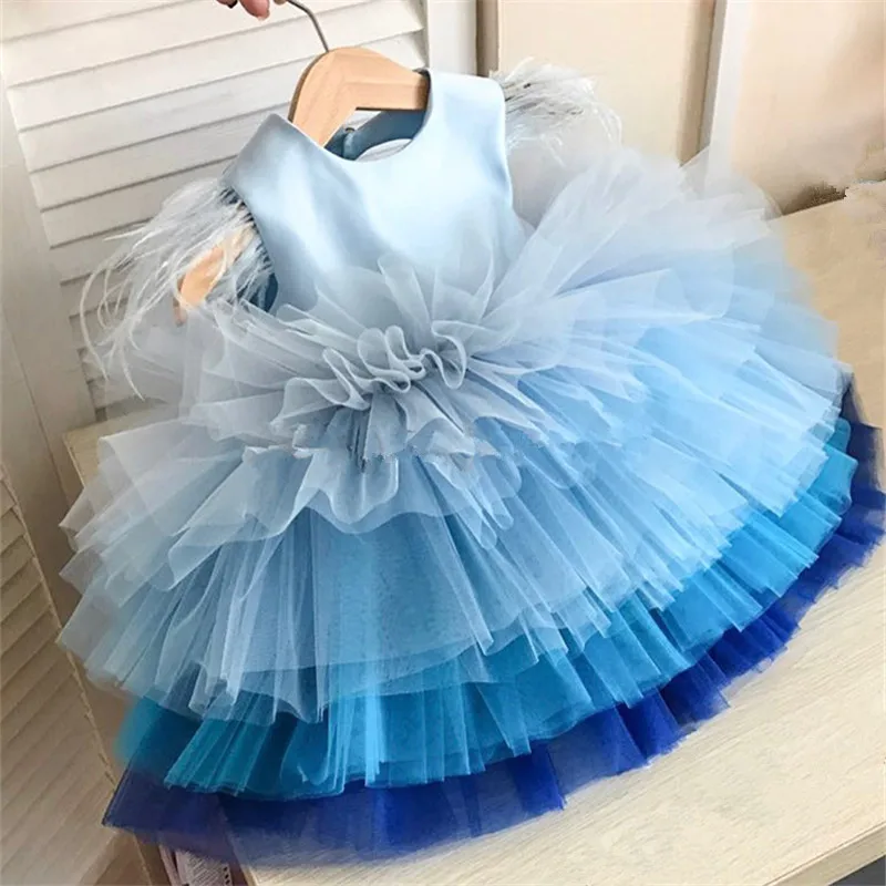 Dievčatá Iight Blue Puffy Tulle vyrobené vrstvené perie Lieče dievčat pre svadobné detské detské dievčatká sprievodné šaty