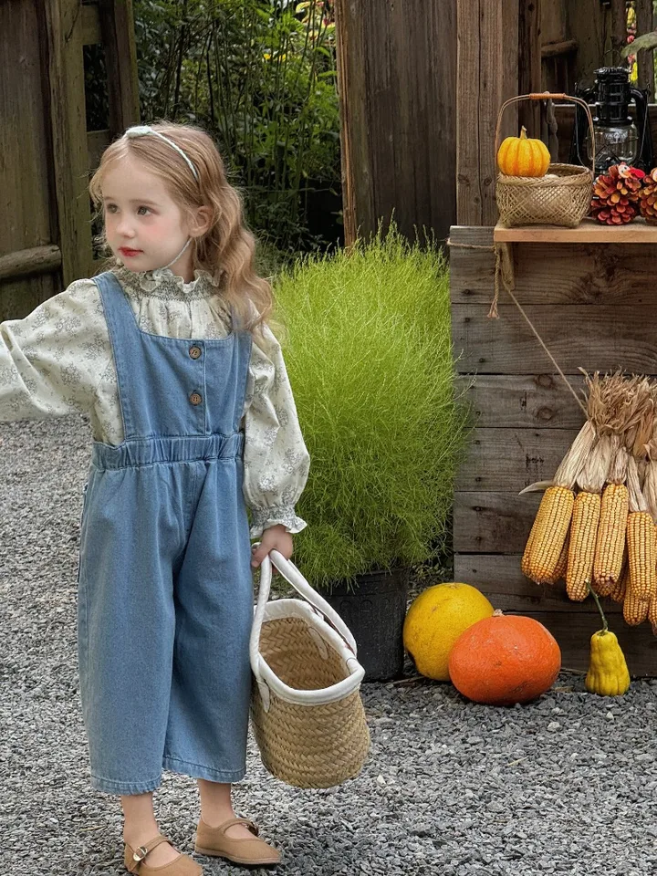 Dievčatá Suspender Pant Spring a jeseň 2025 Nové kórejské populárne deti bez rukávov Solid remienok Denim Denim kombinéza