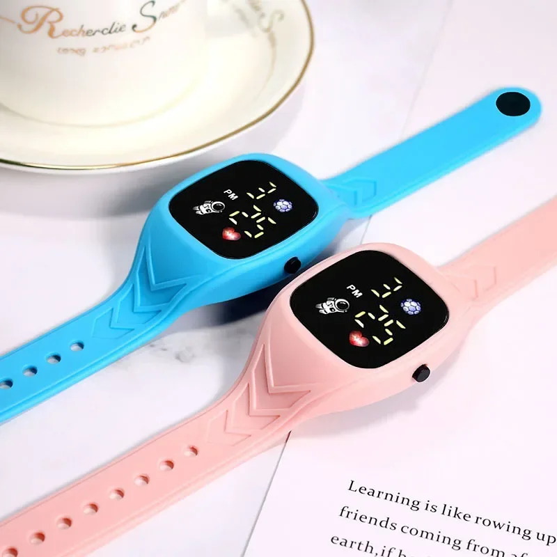 Digital Watch for Kids Elektronické LED zápästie Prist 24 hodín Športové hodinky Digitálne náramkové hodinky pre chlapcov dievčatá reloj Niño