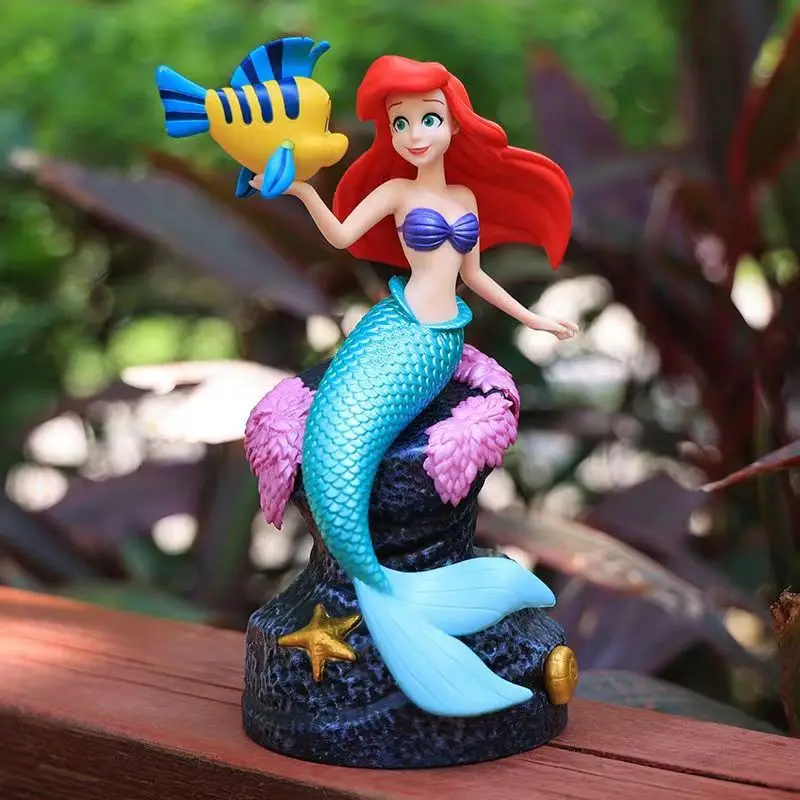 Disney Ariel Anime postava postava Periféry Periféry malá morská panna sedenie socha rybích tankov Model Dolls Ozdoby dekorácie Birthd