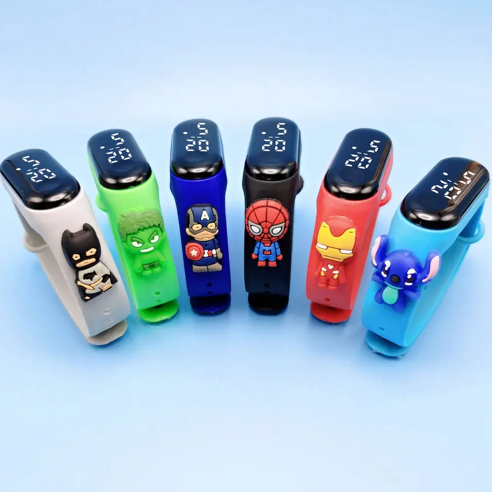 Disney Stitch LED vodotesné deti digitálne hodinky Spiderman Hulk Deti Sledovanie športových dotykových elektronických hodiniek Darčeky pre deti
