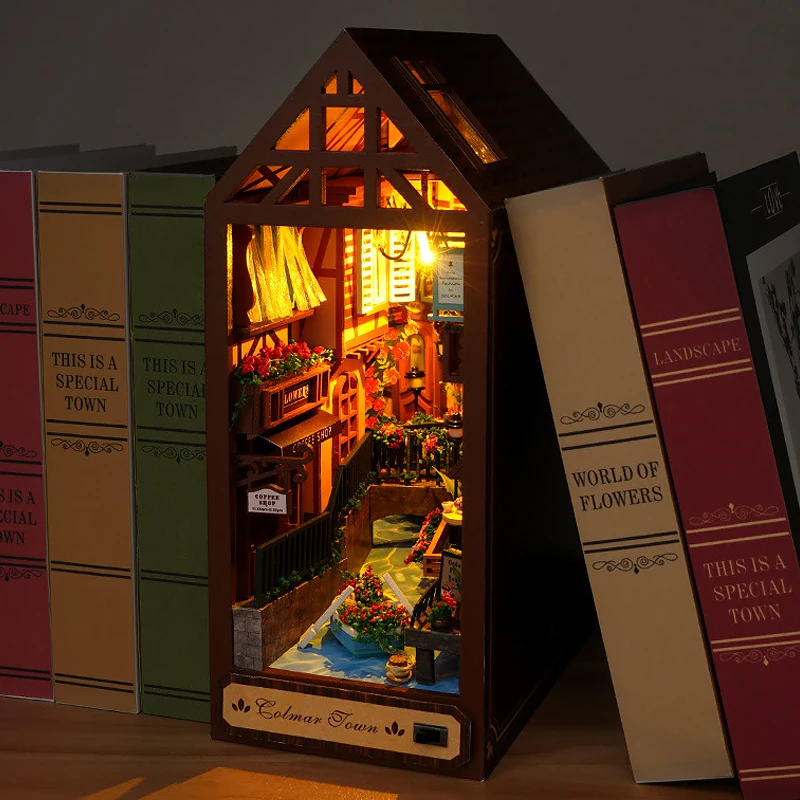 DIY Drevená kniha Kniha Poll Eflug vložka Miniatúrna bábika House 3D Puzzle Model Building Model Bookds