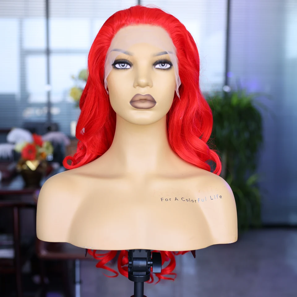 Dlhá kučeravá červená syntetická parochňa Prírodná vlasová čiara Denné opotrebovanie Cosplay Cestovná väzba vhodná pre ženy nadýchaná vysoká teplota