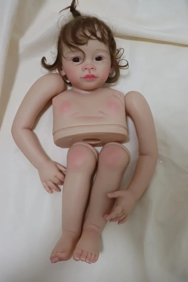 DLS Prispôsobené obmedzené napájanie 32 palcov Reborn baby meilli s pehou na tvári maľovanej súpravy DIY diel s látkovým telom