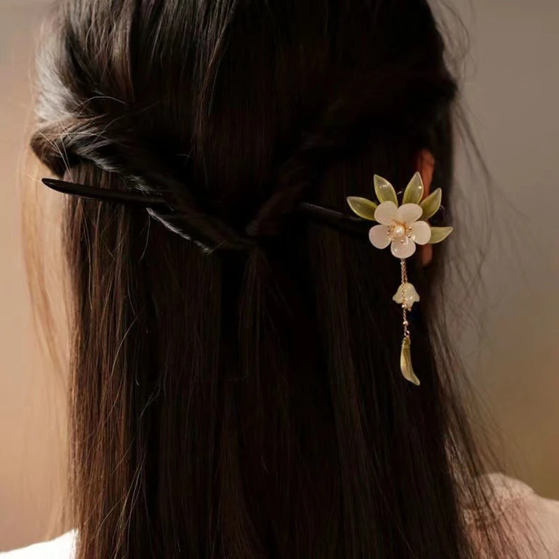 Dobre vyzerajúci nový magnólia drevená vlásenka Ins Natural Hair Fascinator Lily z údolia Vintage Cheongsam Accessories Fringe