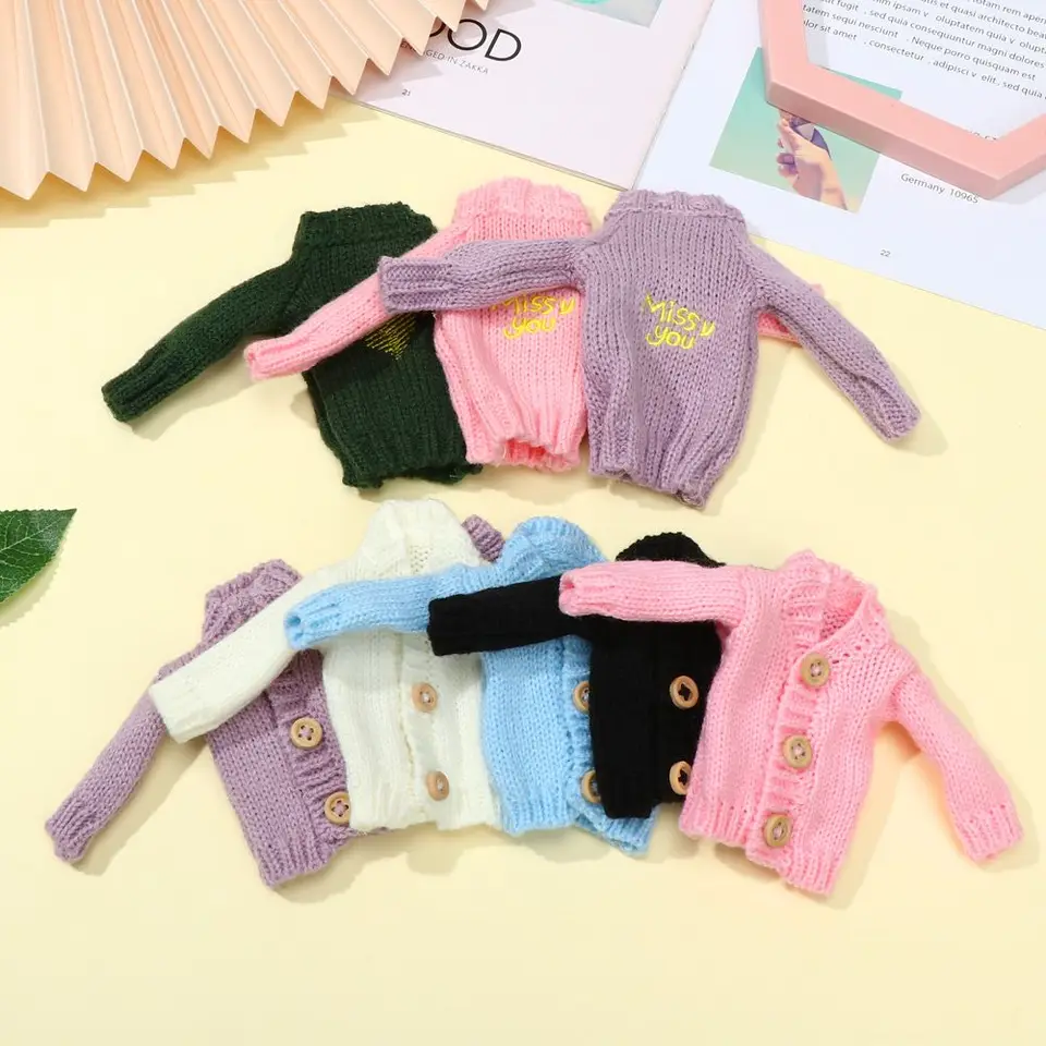 Doll Hand vyrábaný mini pletený sveter kabát 28 cm-30 cm Dojky Zimné topy Topy Top oblečenie pre 1/6 bábik DIY Darčekové hračky