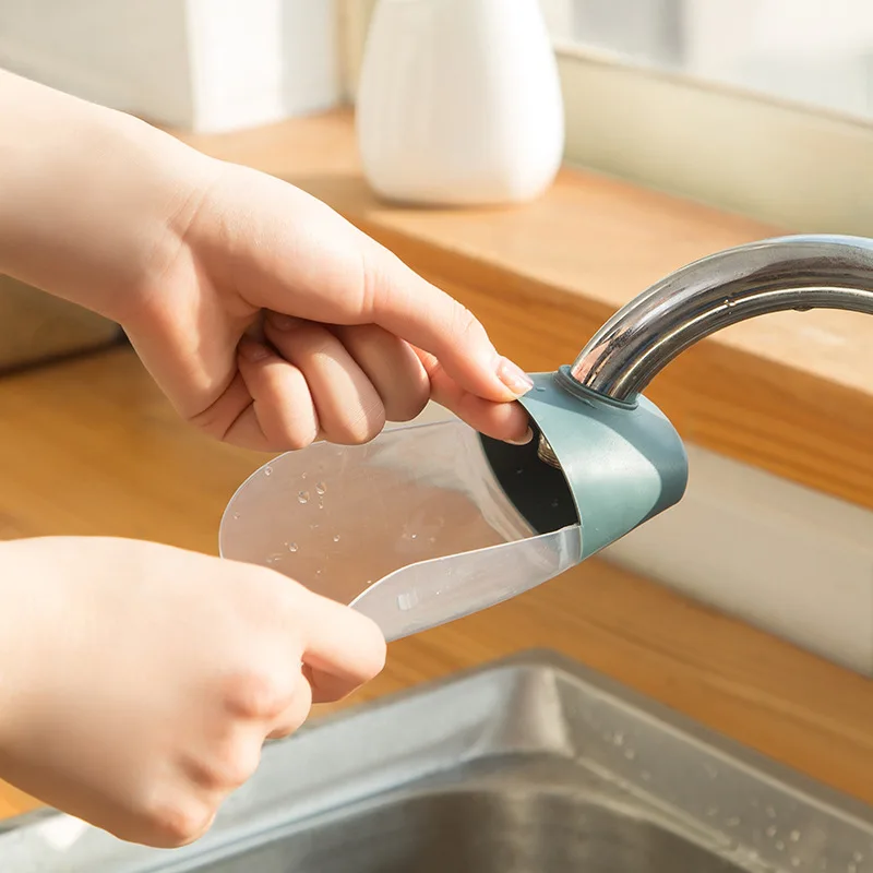 Duckbill Plastový faucet predlžovač 2 diery pre detské umývanie ruky Sprievodca sprchou sprchovací faucet hlava kuchyňa Anti-Slash