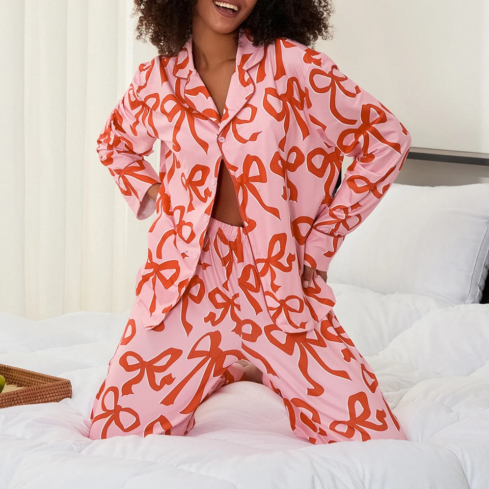 Dámska jarná 2 -dielna pyžama súpravy luk tlače s dlhým rukávom klošné gombíky hore tričká Tops Pants Sleewear Homewear Outfits