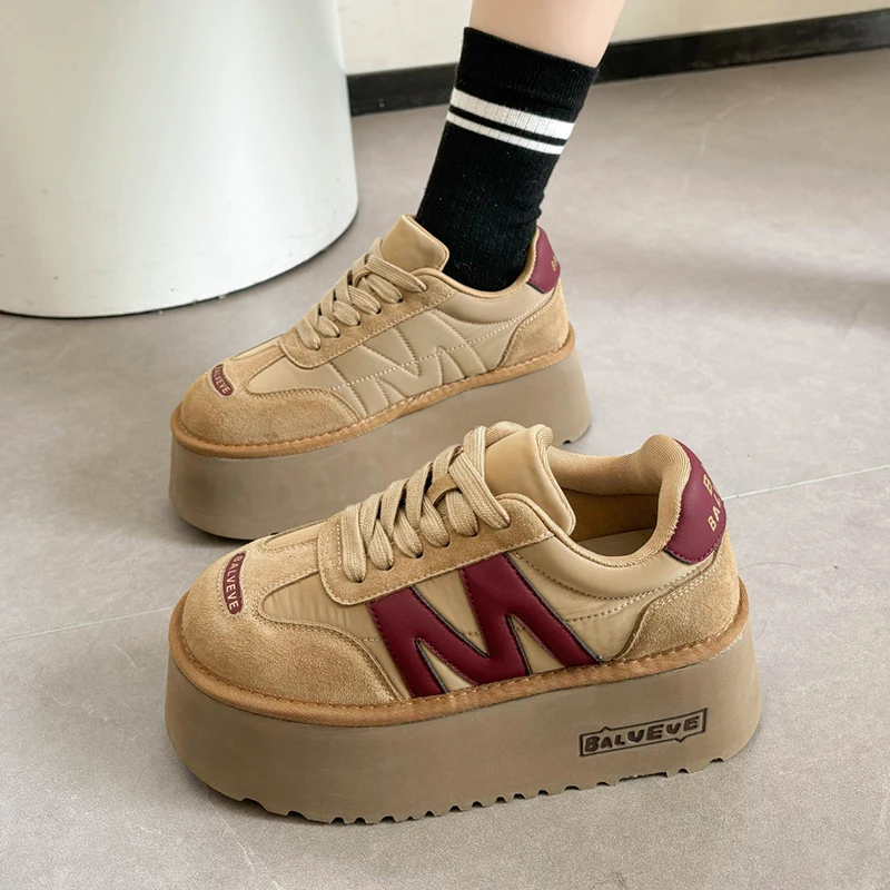 Dámska obuv Platforma Wedge Basket 2024 Soft Autumn Príležitostné ženské tenisky Zloží športové pád Nové voľný čas Soft Shop Woman 2024