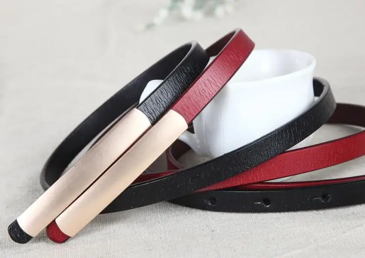 Dámske abrazívne zlaté opasky Buckle kov úzky originálny kožený čierny pás pre ženy pása ceinture femme luxusný dizajnér značky