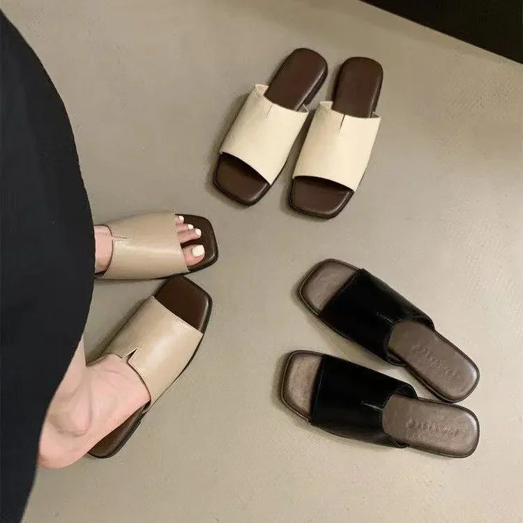 Dámske letné papuče Nové luxusné elegantné elegantné kožené topánky PU pre domáce ženy Pohodlné bosé vonkajšie sandále