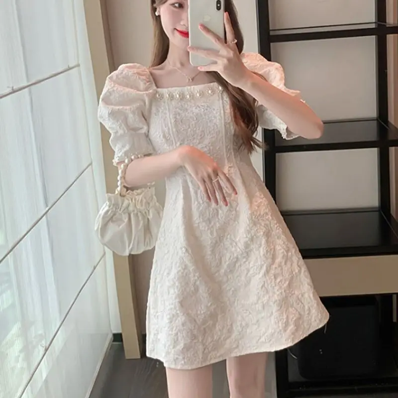 Dámske oblečenie Summer Pullover Square Tlač retiazky Diamanty s korálkovým rukávom Elegantné mini sukne štýlové šaty
