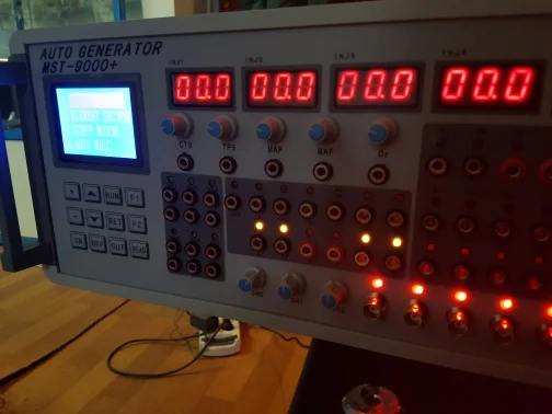 ECU Programátor Nástroj na opravu automobilu MST-9000 MST9000 Automobile Signál Simulation Tester Automobilový automobil 2 roky záruka plná súprava