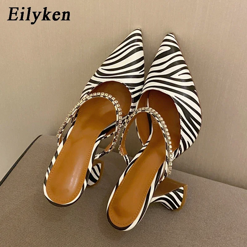 Eilken Designer špicatý špičkový kamienok reťazec Zebra Crossing Women Pumps Slippers Spring High podpätky Party Mule Mule topánky